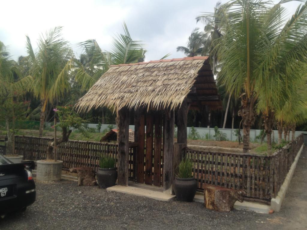 Hs Farm Waterpark Hotel Muar Exterior foto