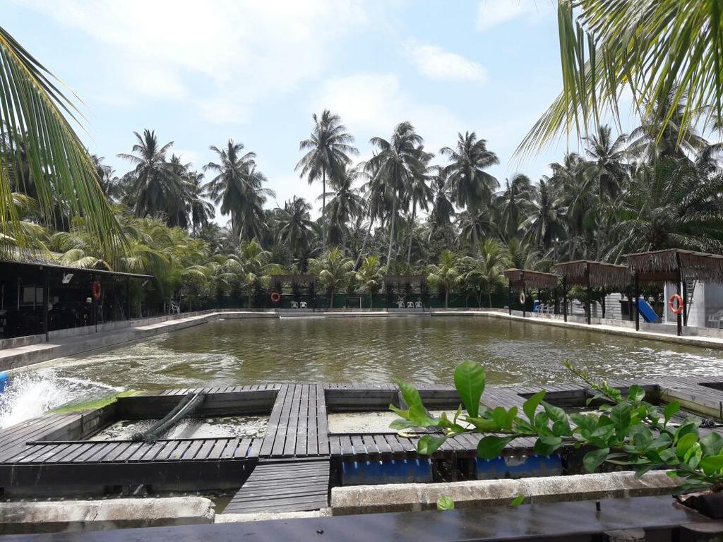 Hs Farm Waterpark Hotel Muar Exterior foto