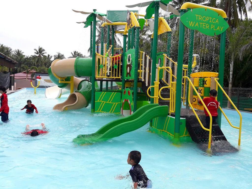 Hs Farm Waterpark Hotel Muar Exterior foto